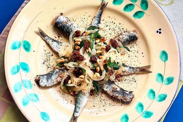 Sauer eingelegte Sardinen sind in Italien eine beliebte Sommerspeise